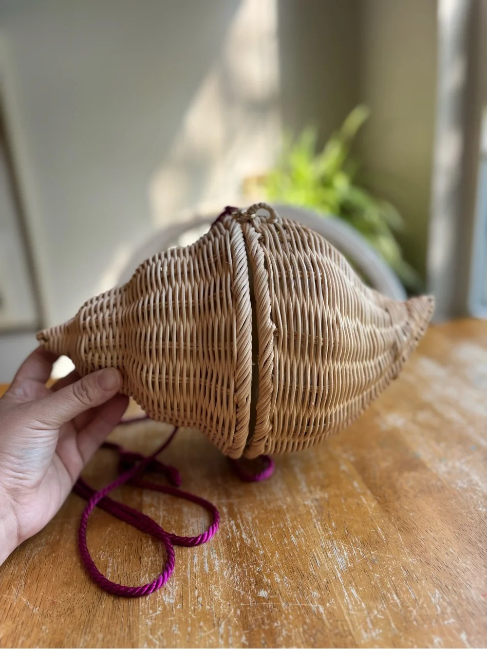 Woven Shell Crossbody Bag with Magenta Strap - Picture 3 of 9
